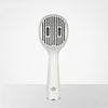 Brosse à poils et nettoyant pour chat